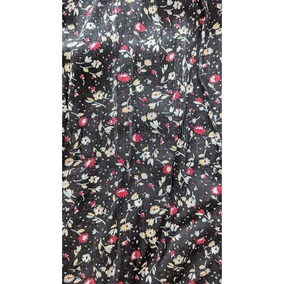 Womens Blouse Chaps Size 1X Ditsy Floral Long Sleeve Black Top Ruffle Cuffs - Picture 7 of 8